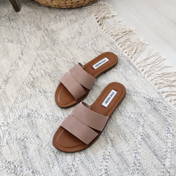 Steve Madden Shoes - 🎁 Steve Madden Alexandra Slide Sandal